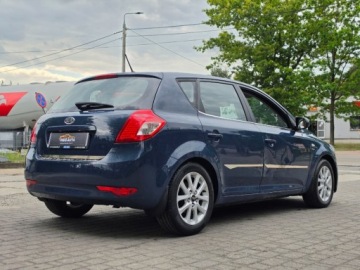 Kia Ceed I Hatchback 1.4 109KM 2009 Kia Ceed 1.4 Benzyna 5-Drzwi Klimatyzacja Komplet Kol 1.4 Benzyna 109KM, zdjęcie 3