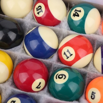 Профессиональный набор бильярдных шаров диаметром 2,3 дюйма.