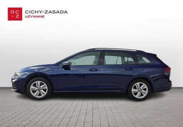 Volkswagen Golf VIII Variant 1.5 TSI 150KM 2021 Volkswagen Golf 1.5 Benzyna 130KM, zdjęcie 1