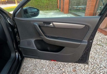 Volkswagen Passat B7 Variant 2.0 TDI CR DPF BlueMotion 170KM 2012 Volkswagen Passat 2.0 TDI 170KM DSG Zadbany Udokumentowany przebieg, zdjęcie 19