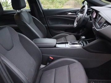 Opel Insignia II Sports Tourer Facelifting 2.0 Diesel 174KM 2021 Opel Insignia 2.0 CDTI, Salon Polska, zdjęcie 8