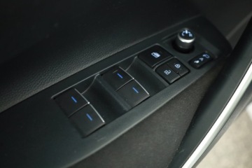 Toyota Corolla XII Sedan 1.5 VVT-i 125KM 2022 Toyota Corolla 1.5 VVT-i, Salon Polska, zdjęcie 17