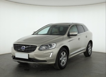 Volvo XC60 I SUV Facelifting 2.0 D4 DRIVE-E 190KM 2016 Volvo XC60 D4, Salon Polska, 187 KM, Automat, zdjęcie 1