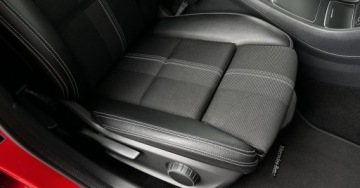 Mercedes GLA I Off-Roader Facelifting 1.6 200 156KM 2019 Mercedes-Benz GLA Salon PL Od Dealera Czujniki Tempomat CarPlay Android FV, zdjęcie 22