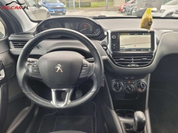 Peugeot 208 I Hatchback 5d Facelifting 1.2 PureTech 82KM 2018 Peugeot 208 GWARANCJA Lift Niski przebieg LED Mozliwa zamiana RATY 1.2, zdjęcie 9