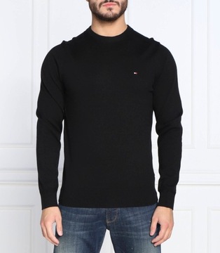 sweter meski tommy hilfiger czarny okrągły dekolt małe logo bawełniany