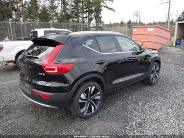 Volvo XC40 2025 Volvo XC 40 B5 Ultra Bright Theme 2025 2.0 Benzyna 247KM, zdjęcie 5