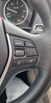 BMW Seria 1 F20-F21 Hatchback 5d 116d EfficientDynamics 116KM 2012 BMW Seria 1 Skora Xenony LED NaviPl HarmanKardon PDC 1.6 Diesel 116KM, zdjęcie 23