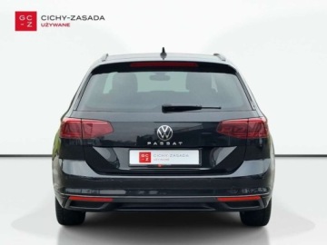 Volkswagen Passat B8 Variant Facelifting 2.0 TDI SCR 150KM 2022 Volkswagen Passat Variant FULL LEDDSG Masaze Virtual HAK Faktura VAT, zdjęcie 3