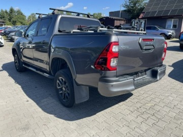 Toyota Hilux VIII Podwójna kabina Facelifting 2.8 D-4D 204KM 2023 Toyota Hilux Invincibl 4x4 Auto. Podgrz. Skóra
