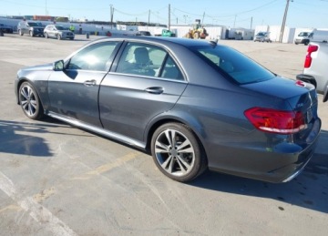 Mercedes Klasa E W212 Limuzyna Facelifting 350 306KM 2014 Mercedes-Benz Klasa E 2014r., E 350, 3.5L, od ubezpieczalni 3.5 Benzyna, zdjęcie 2