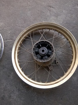 Koło tył Suzuki dr 600 , 650