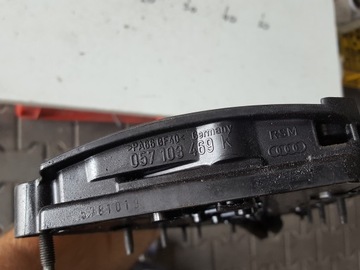 AUDI A8 D4 09-13R 4.2 TDI KRYT VENTILU LEVÝ
