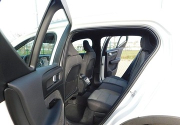 Volvo XC40 Crossover Facelifting 1.5 T2 129KM 2022 Volvo XC 40 z Gwarancja Bezwypadkowy 100 1.5 Benzyna 129KM, zdjęcie 10