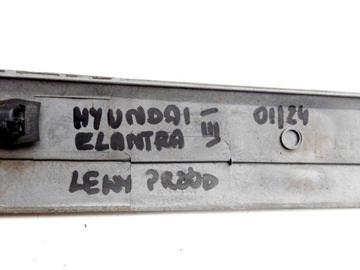 01/24 HYUNDAI ELANTRA III SEDAN LIŠTA DVEŘE LEVÝ PŘEDNÍ
