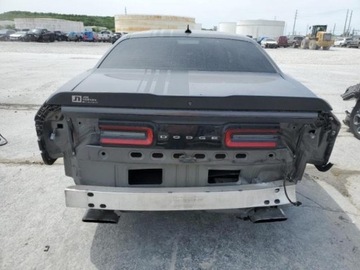 Dodge Challenger III 2019 Dodge Challenger Rt scat pack 6.4 Benzyna 485KM, zdjęcie 3