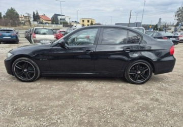 BMW Seria 3 E90-91-92-93 Limuzyna E90 318i 143KM 2009 BMW Seria 3 Automat KameraBogata wersja 2.0 Benzyna 143KM, zdjęcie 8