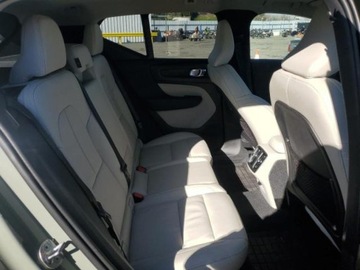 Volvo XC40 2024 Volvo XC 40 2024 Volvo XC40 Plus 2.0 Benzyna 247KM, zdjęcie 11