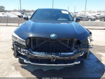 BMW Seria 7 G70 2022 BMW Seria 7 740i 2022 3.0l 3.0 Benzyna 335KM, zdjęcie 7