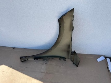 BLATNÍK PRAVÝ PŘEDNÍ SKODA ENYAQ PĚKNÝ