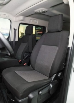 Toyota Proace II Furgon Medium 2.0 D-4D 177KM 2022 Toyota Proace Verso Verso 2.0 D4-D Long Business Aut. 2.0 Diesel 177KM, zdjęcie 7