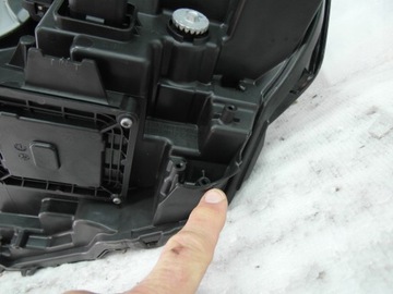 SVĚTLO PŘEDNÍ PRAVÁ NISSAN TOWNSTAR FULL LED