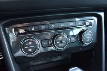 Volkswagen Tiguan II SUV 1.5 TSI EVO 150KM 2018 Volkswagen Tiguan SalonPL 150 KM TSI DSG Comfortline Pakiety LED Masaz Nav, zdjęcie 22