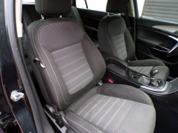 Opel Insignia I Sports Tourer Facelifting 2.0 CDTI ECOFLEX 140KM 2014 Opel Insignia Lift /Navi /Klimatronic / LED /2,0, zdjęcie 25