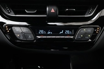 Toyota C-HR I Crossover Facelifting 2.0 Hybrid Dynamic Force 184KM 2020 Toyota C-HR 2.0 Hybrid, Salon Polska, zdjęcie 15