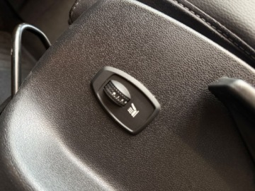 Renault Scenic III Van 1.4 TCe 16v 130KM 2011 Renault Scenic Duze ekonomiczne bezpieczne rodzinne auto w benzynie 1.4, zdjęcie 24