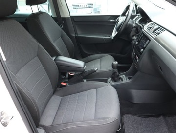 Skoda Rapid II Spaceback 1.2 TSI 110KM 2015 Skoda Rapid Spaceback 1.2 TSI, Salon Polska, zdjęcie 8