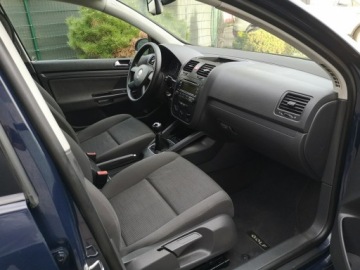 Volkswagen Golf V Hatchback 1.6 i 102KM 2005 Volkswagen Golf 1.6 MPI 102KM Klima Parktronik, zdjęcie 16