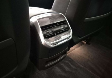 BMW Seria 7 G70 2024 BMW Seria 7 3.0 Hybryda 381KM, zdjęcie 24