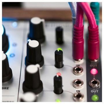 Mutable Instruments Blinds Quad VC