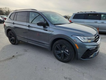 Volkswagen Tiguan III 2024 Volkswagen Tiguan Se R-Line Black 2024 2.0 Benzyna 184KM, zdjęcie 4