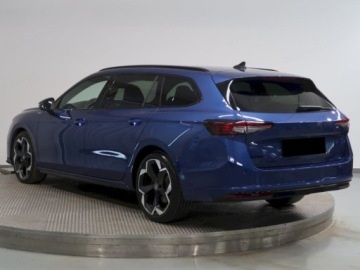 Skoda Superb IV Kombi 2.0 TDI 193KM 2026 Od ręki - Sportline 2.0 TDI 4x4 DSG 193KM, zdjęcie 3
