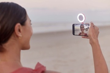 Светодиодная лампа SHIFTCAM SnapLight с MagSafe для iPhone для мобильной фотографии