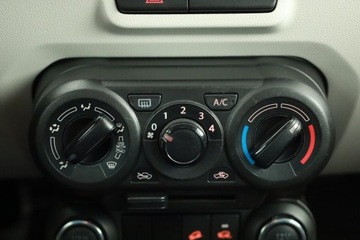 Suzuki Ignis III Crossover 1,2 DUALJET 90KM 2018 Suzuki Ignis 1.2 AllGrip, Salon Polska, zdjęcie 11