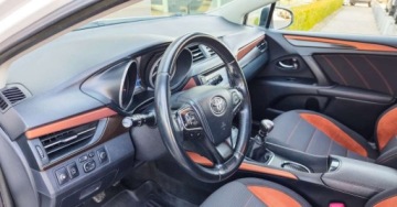 Toyota Avensis III Wagon Facelifting 2015 2.0 D-4D 143KM 2016 Toyota Avensis 2.0 Diesel 143KM, zdjęcie 1