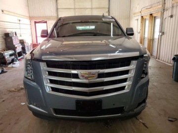 Cadillac Escalade III 2016 Cadillac Escalade Esv Luxury 2016 6.2l 6.2 Benzyna 420KM, zdjęcie 5