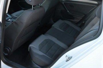 Volkswagen Golf VII Variant Alltrack Facelifting 2.0 TDI-CR BMT 184KM 2018 Volkswagen Golf ALLTRACK GWARANCJA Serwis ASO VW, zdjęcie 26