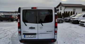 Opel Vivaro B Kombi Extra Long H1 2,9t 1.6 BiTurbo 125KM 2016 Opel Vivaro 1.6D 125KM L2H1 Klima Navi Temp Nawiewy Na tyl Kamera 157Tys G, zdjęcie 12