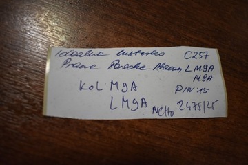 IDEALNI ZRCÁTKO PRAVÉ PORSCHE MACAN 15 PIN BARVA LM9A M9A 1