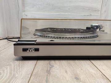Проигрыватель проигрывателя JVC L-A55