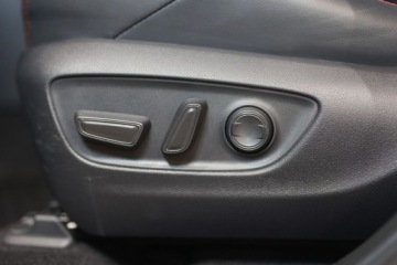 Toyota RAV4 V SUV Plug-In Facelifting 2.5 Hybrid Dynamic Force 306KM 2025 Toyota RAV4 2.5 Plug-In Hybrid Selection 4x4 2.5 Hybryda 306KM, zdjęcie 33