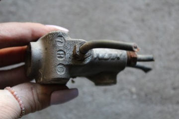 КОРРЕКТОР ТОРМОЗНОГО СИЛА COROLLA VERSO II AVENSIS T25