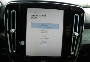 Volvo XC40 2021 Volvo XC 40 2.0T INSCRIPTION Bezowa Skora BLiS 2.0 Benzyna 197KM, zdjęcie 20