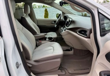 Chrysler Pacifica II 3.6 V6 291KM 2017 Chrysler Pacifica Chrysler Pacifica 3.6 Benzyna 290KM, zdjęcie 4