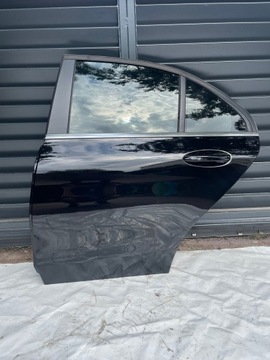 MERCEDES W205 СЕДАН ДВЕРЬ ЛЕВАЯ ЗАДНЯЯ