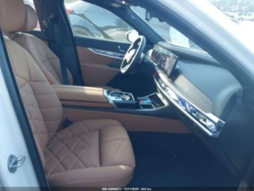 BMW Seria 7 G70 2025 BMW Seria 7 2025 BMW 7 Series 740i xDrive Sedan 3.0 Hybryda Plug-in 375KM, zdjęcie 10